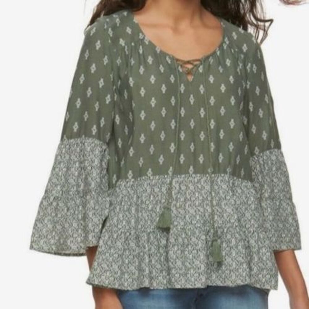 Olive green and white lace up boho peasant top size XS
